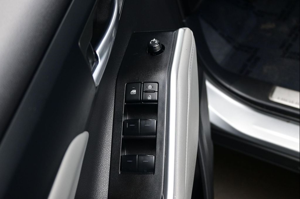 TOYOTA HIGHLANDER - 10