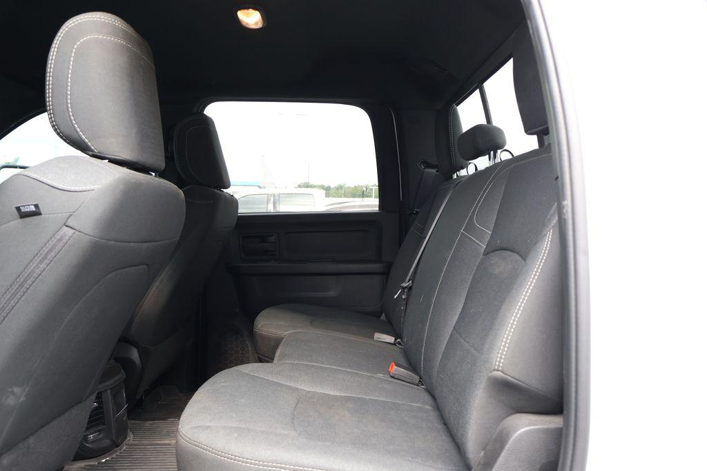 2025 RAM 3500 TRADESMAN CREW CAB 4X4 8' BOX thumbnail 35