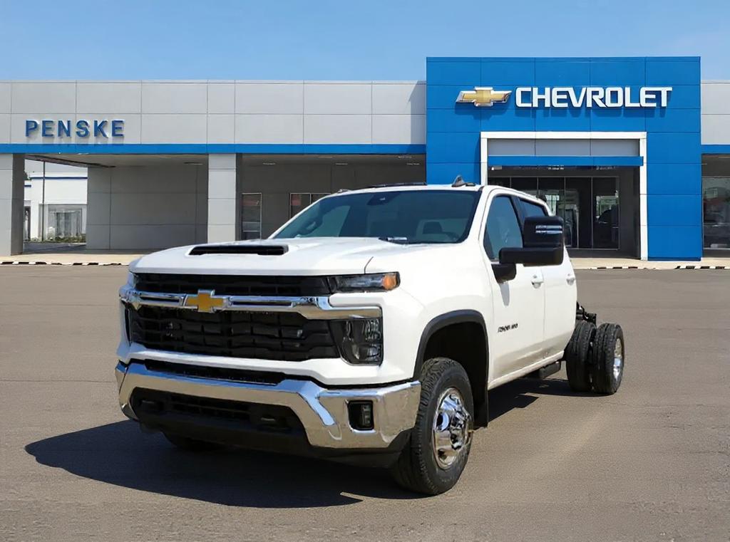 New 2026 Chevrolet Silverado 3500 LT