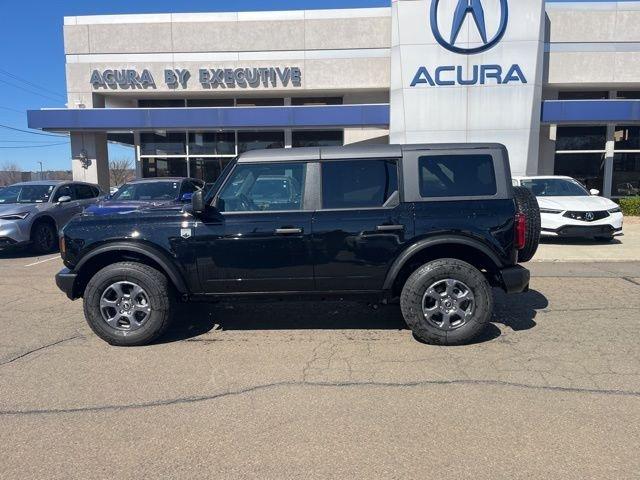 FORD BRONCO - 4
