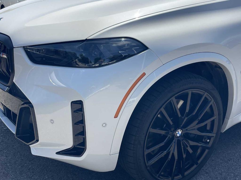 صورة 10 لـ 2025 BMW X5 M60I