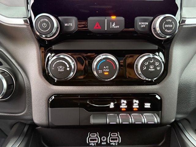 2026 RAM 1500 EXPRESS — миниатюра 23