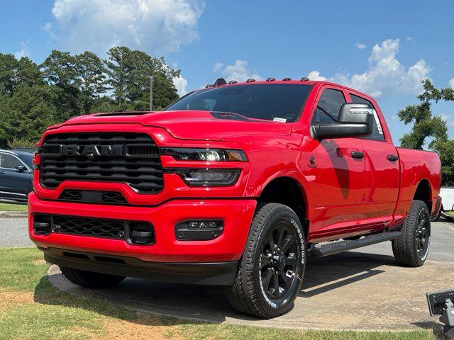 2026 RAM 2500 BLACK EXPRESS CREW CAB 4X4 6'4' BOX — фото 3