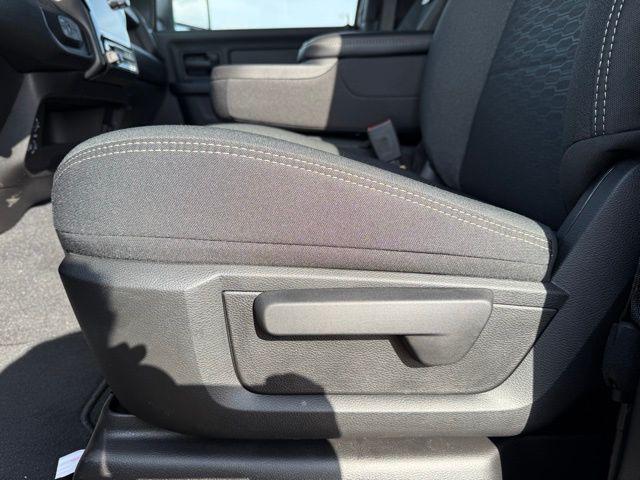 2026 RAM 2500 TRADESMAN CREW CAB 4X4 6'4' BOX 缩略图 14