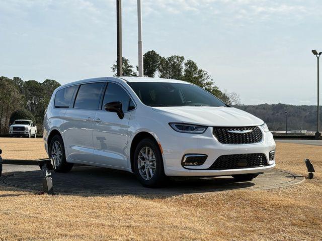 New 2026 Chrysler Pacifica L