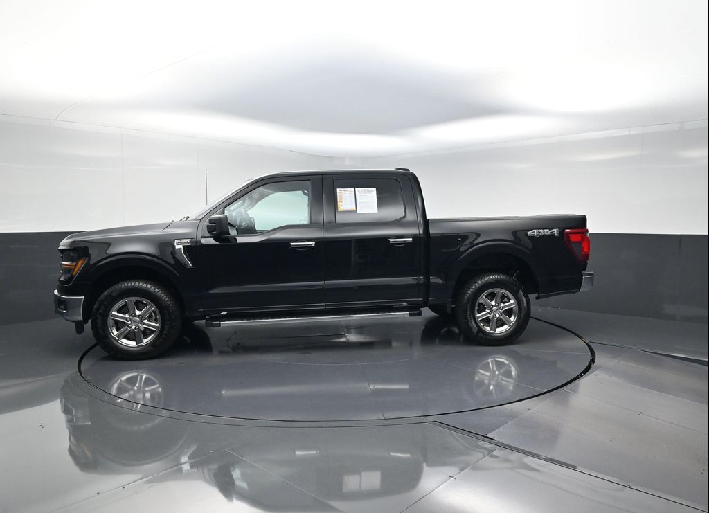 2025 FORD F-150 XLT photo 5