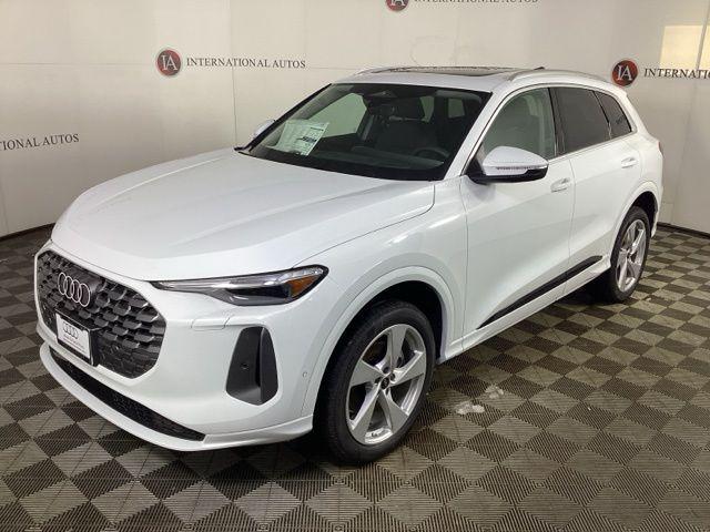New 2025 Audi Q5 Premium Plus TFSI quattro S tronic