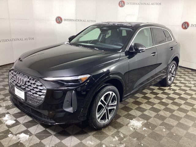 New 2025 Audi Q5 Premium Plus TFSI quattro S tronic