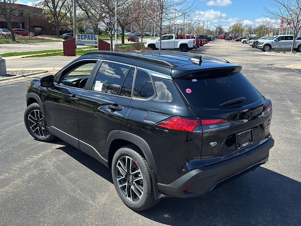 TOYOTA COROLLA CROSS - 9