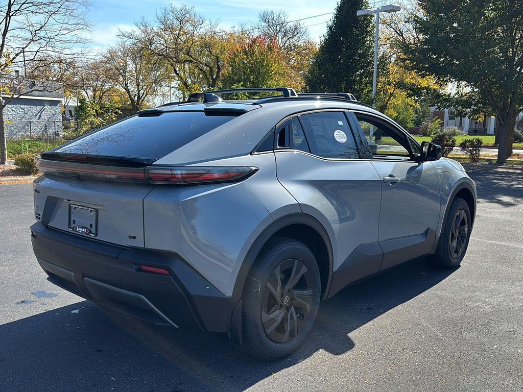 صورة مصغرة 21 لـ 2027 Toyota C-HR SE