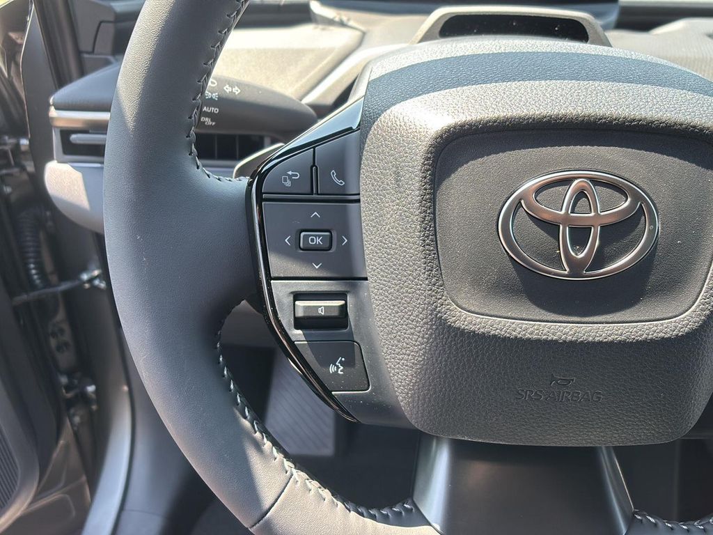 صورة مصغرة 19 لـ 2026 Toyota BZ XLE