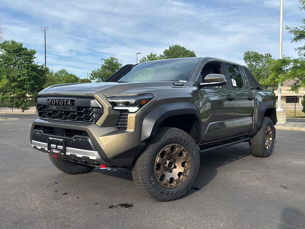 New 2026 Toyota Tacoma Hybrid Trailhunter