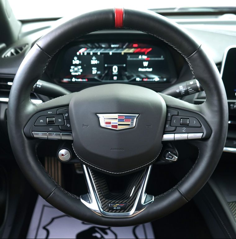 2025 Cadillac CT4-V V-SERIES BLACKWING RWD — фото 23