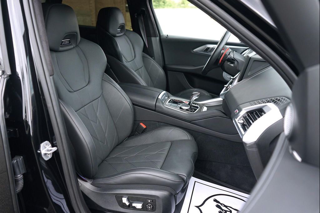 صورة مصغرة 40 لـ 2023 BMW XM
