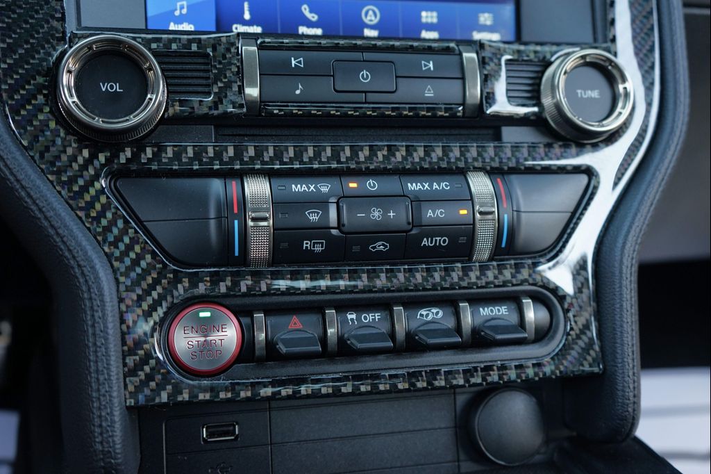 صورة مصغرة 29 لـ 2022 FORD SHELBY GT500 BASE