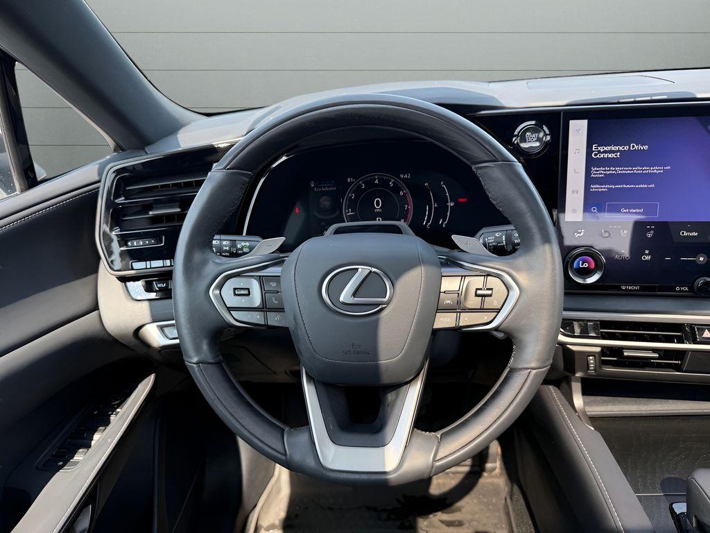 صورة مصغرة 13 لـ 2023 Lexus RX 350 PREMIUM
