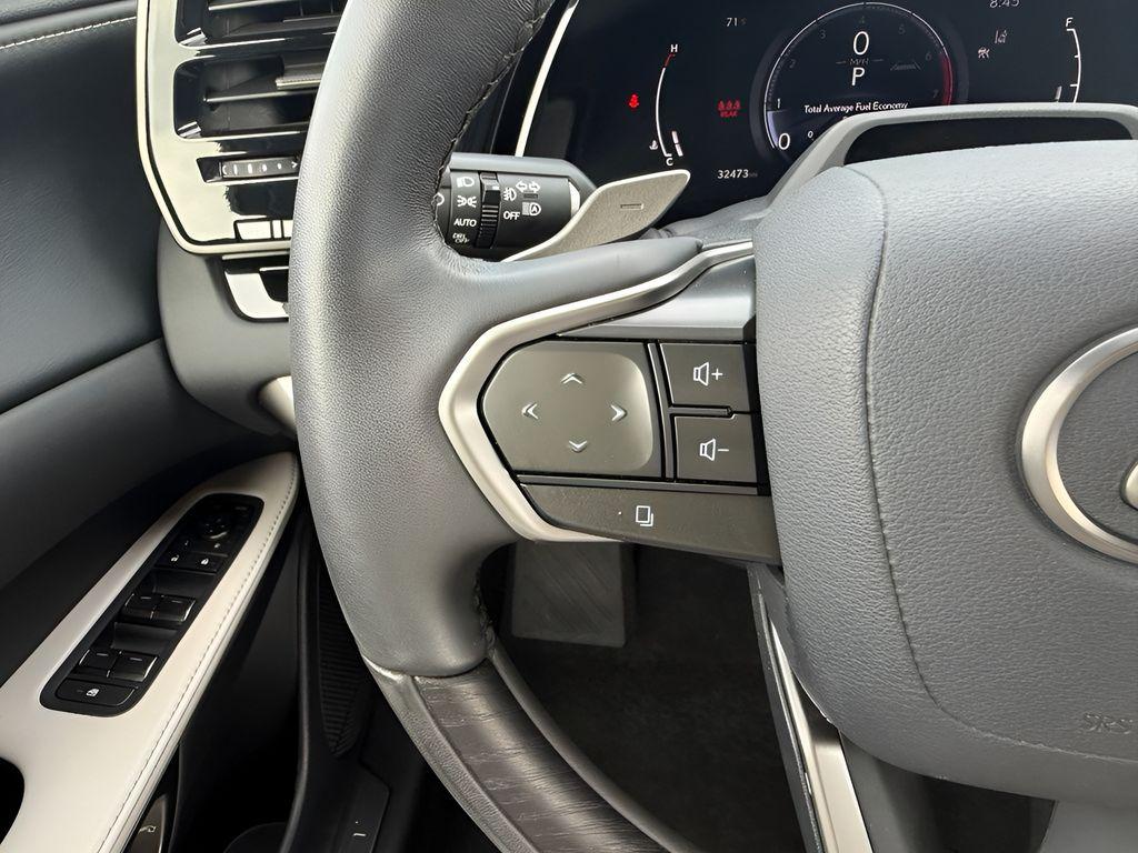 صورة 16 لـ 2023 Lexus RX 350 PREMIUM PLUS