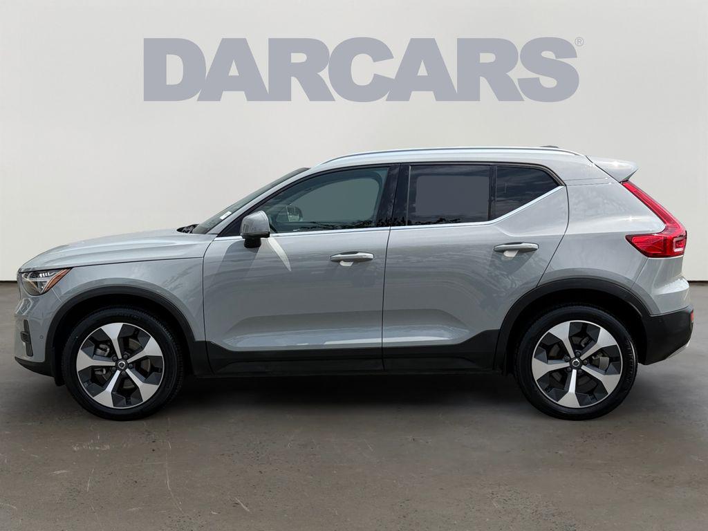 صورة 3 لـ 2025 Volvo XC40 B5 PLUS BRIGHT THEME