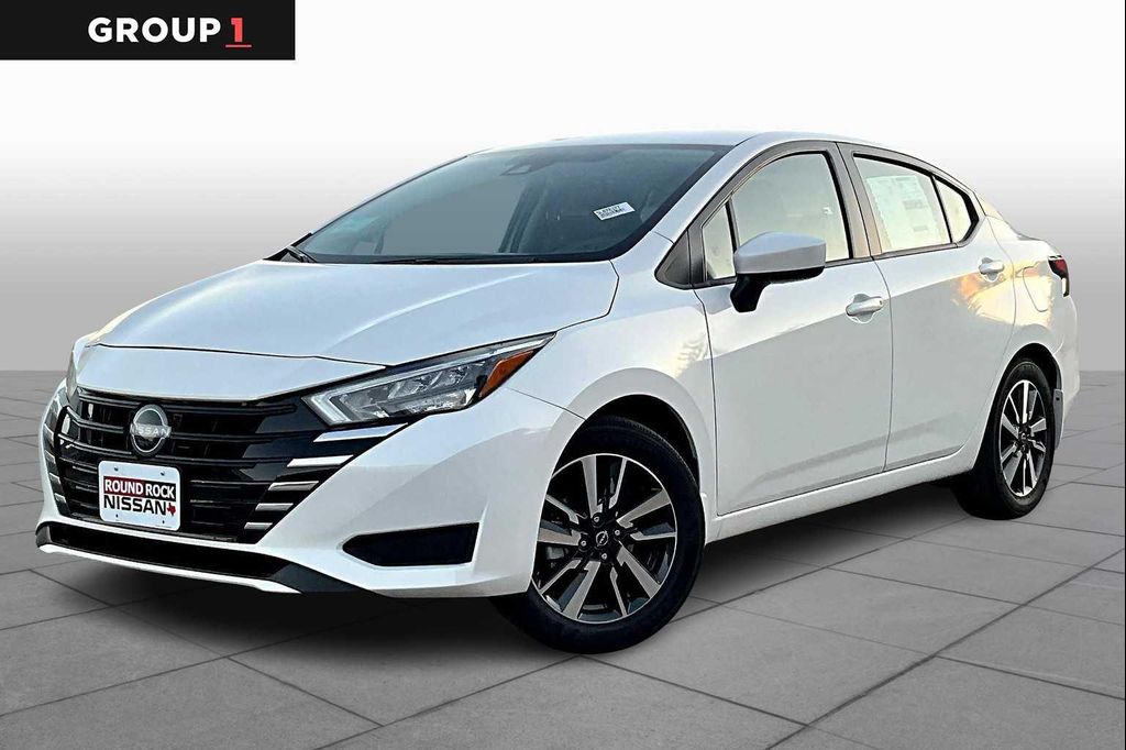 New 2025 Nissan Versa 1.6 SV
