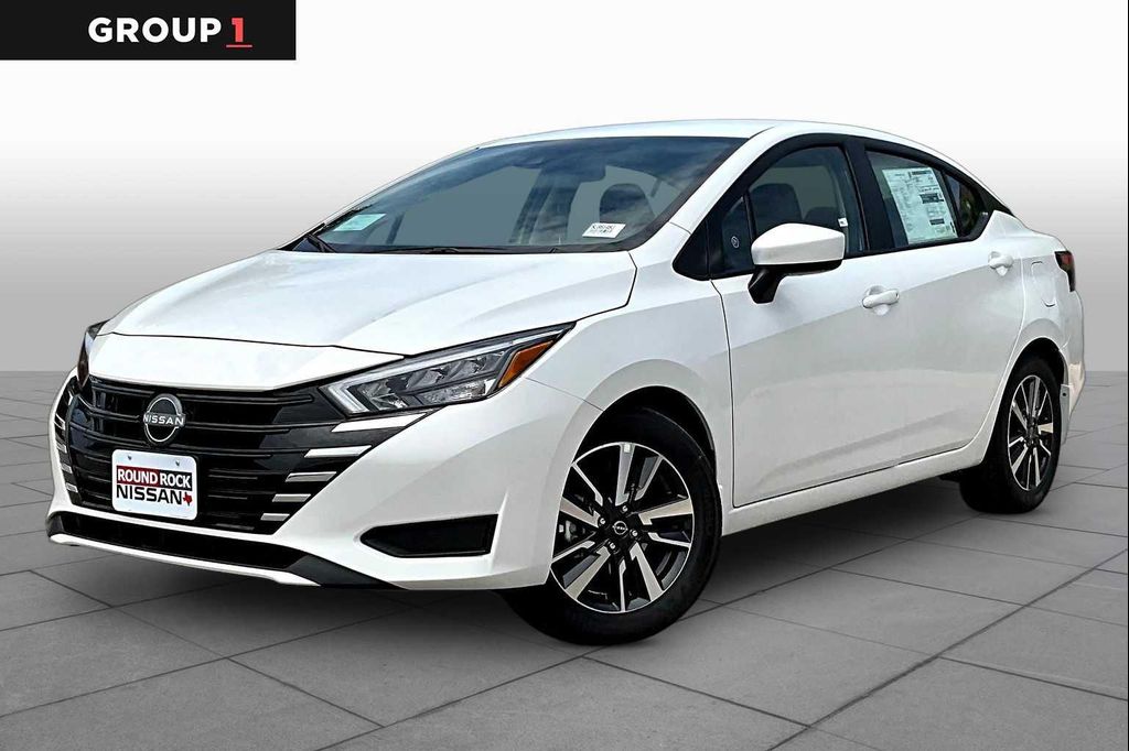 New 2025 Nissan Versa 1.6 SV