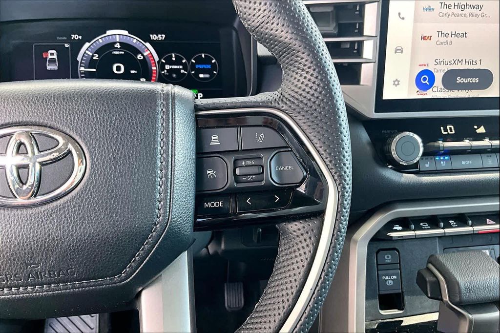صورة مصغرة 25 لـ 2024 Toyota TUNDRA HYBRID LIMITED
