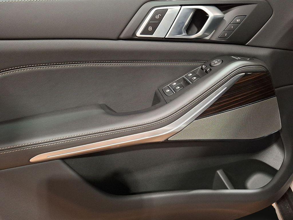 صورة 5 لـ 2026 BMW X5 XDRIVE40I