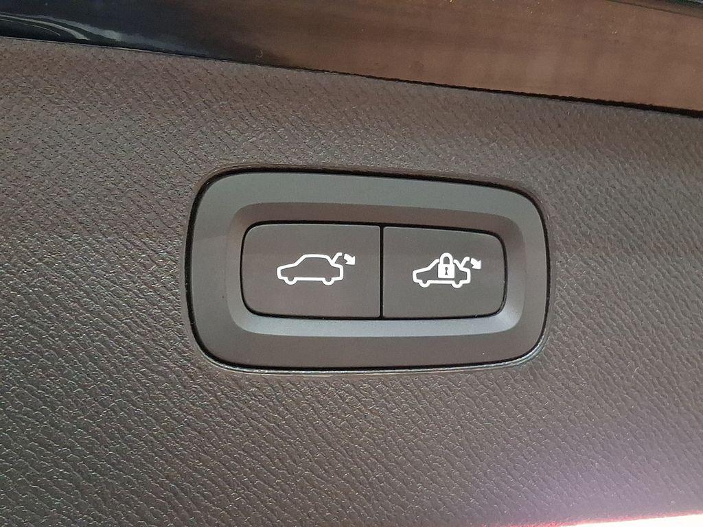 صورة مصغرة 27 لـ 2024 Volvo XC90 B6 PLUS BRIGHT THEME 7-SEATER