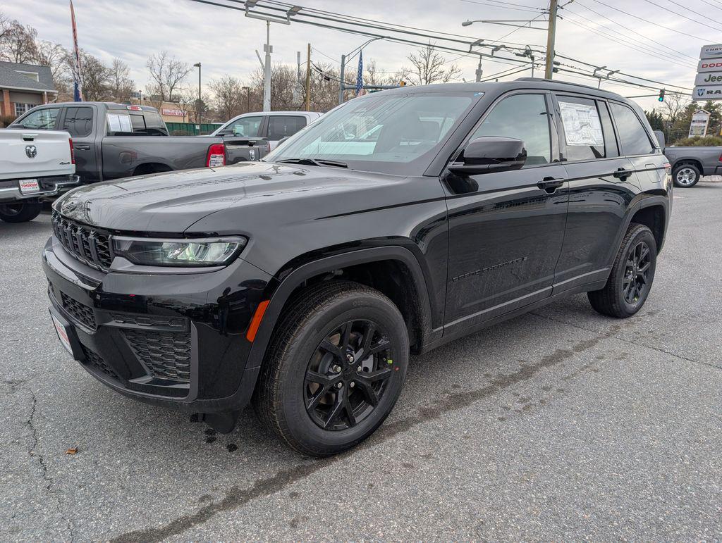 New 2026 Jeep Grand Cherokee Altitude