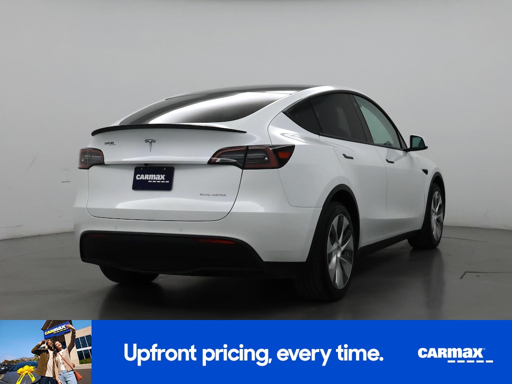 TESLA MODEL Y LONG RANGE - 10
