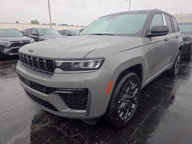 New 2027 Jeep Grand Cherokee Summit