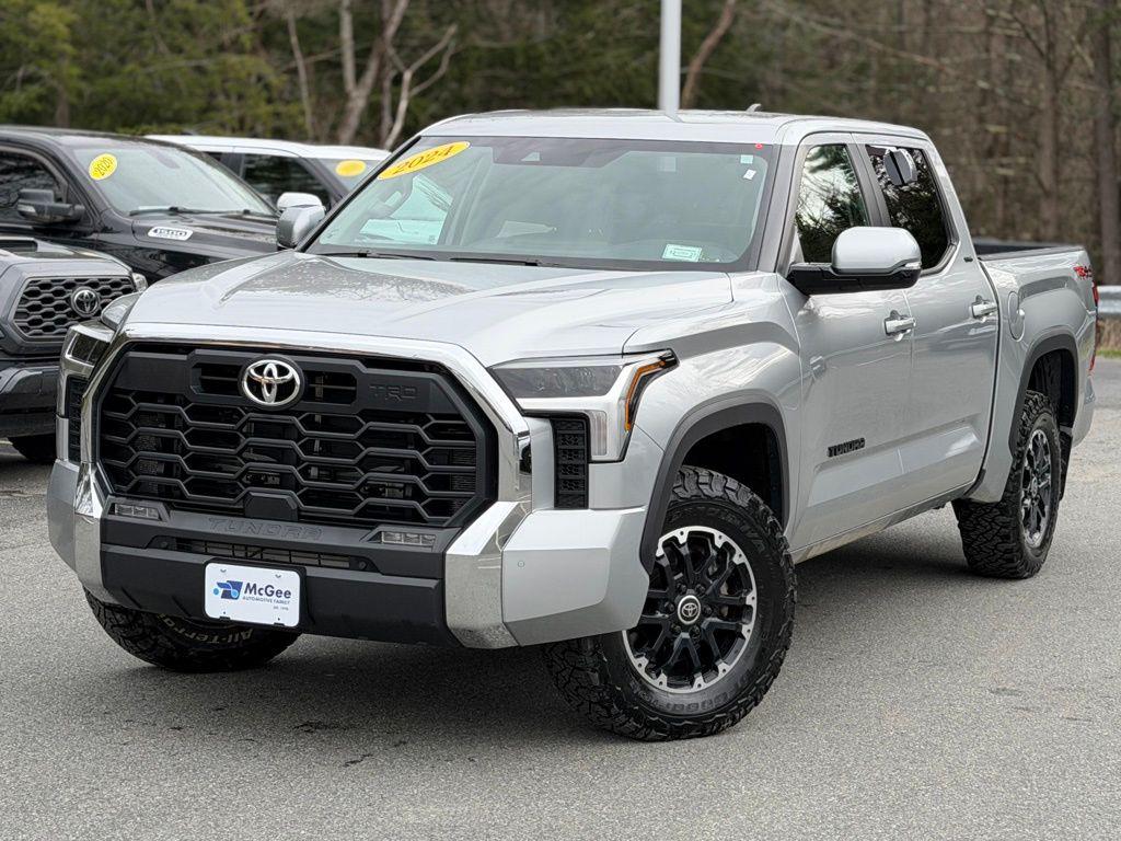 TOYOTA TUNDRA - 1