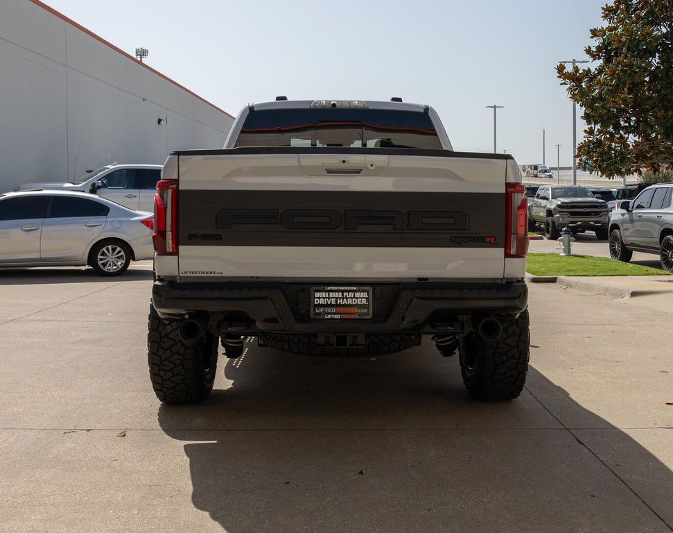 2025 FORD F-150 RAPTOR 照片 3