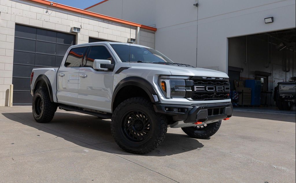 صورة 1 لـ 2025 FORD F-150 RAPTOR