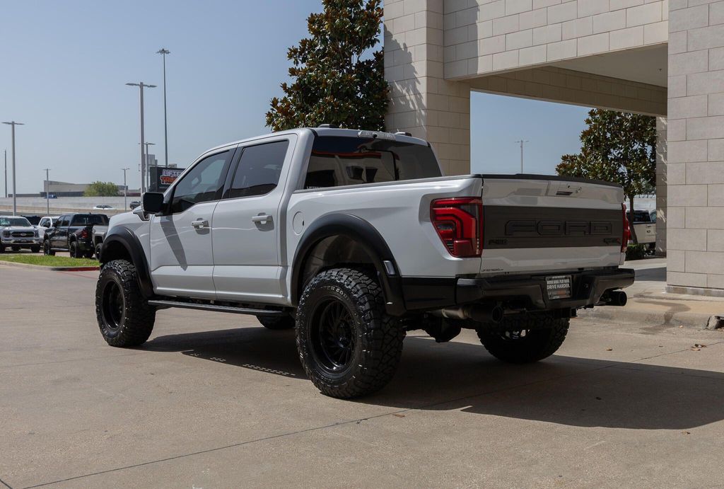 صورة 7 لـ 2025 FORD F-150 RAPTOR