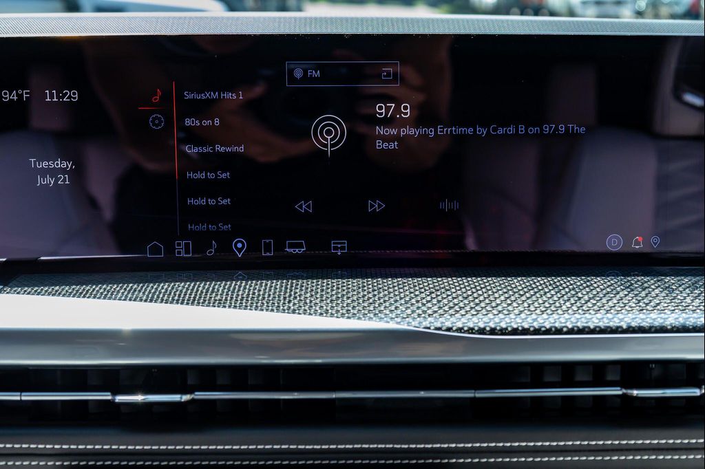 2025 Cadillac ESCALADE V-SERIES — миниатюра 24