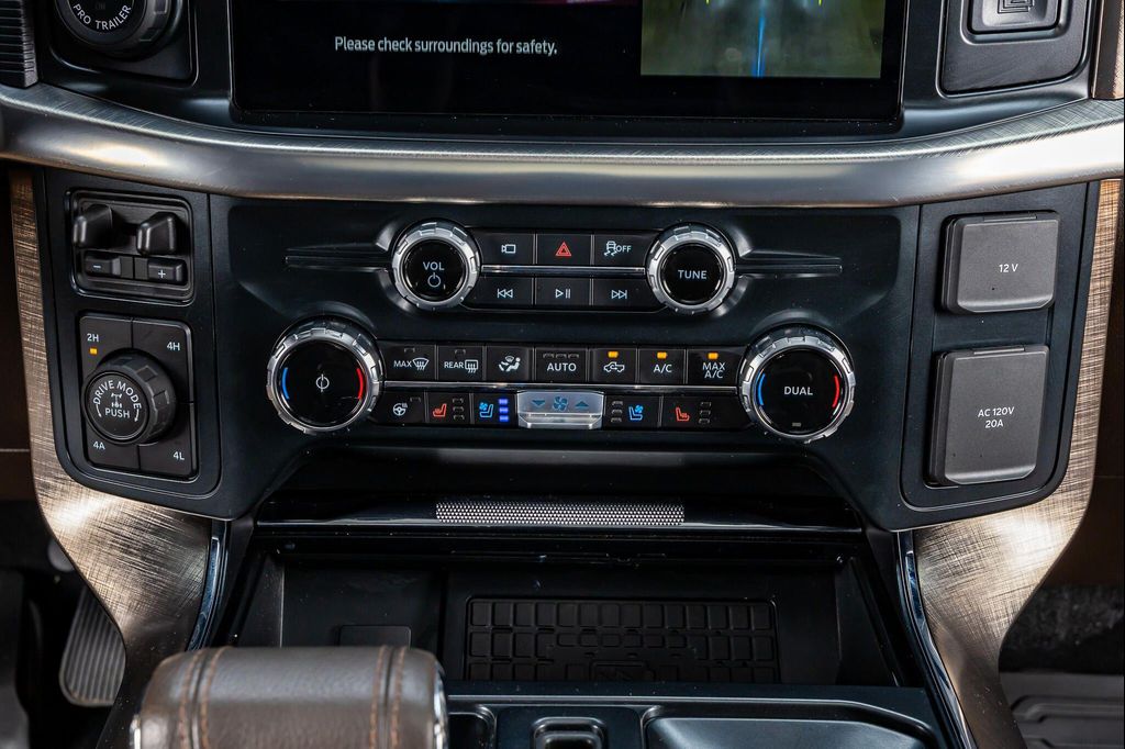 صورة مصغرة 28 لـ 2025 FORD F-150 KING RANCH