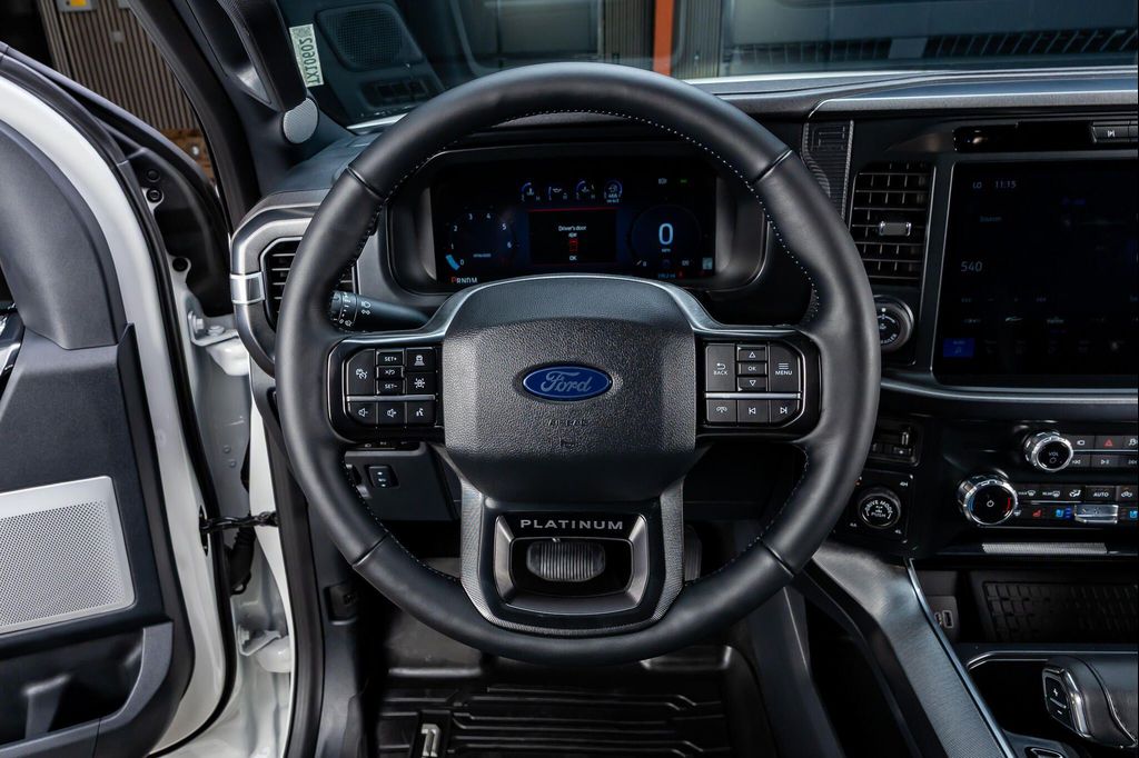 صورة مصغرة 20 لـ 2025 FORD F-150 PLATINUM