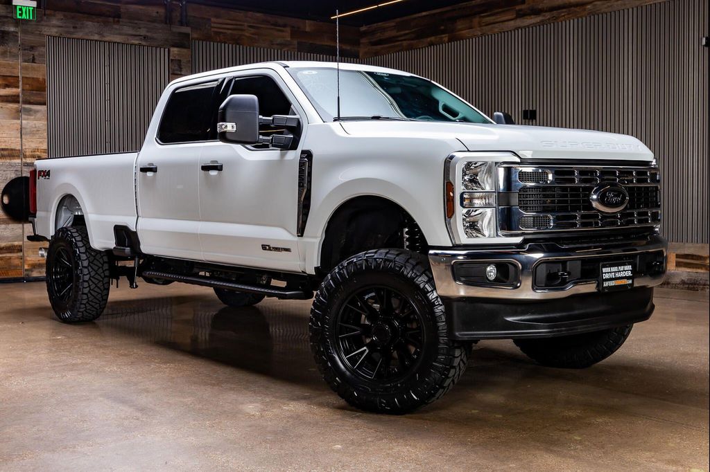 2025 FORD F-250 XLT — фото 1