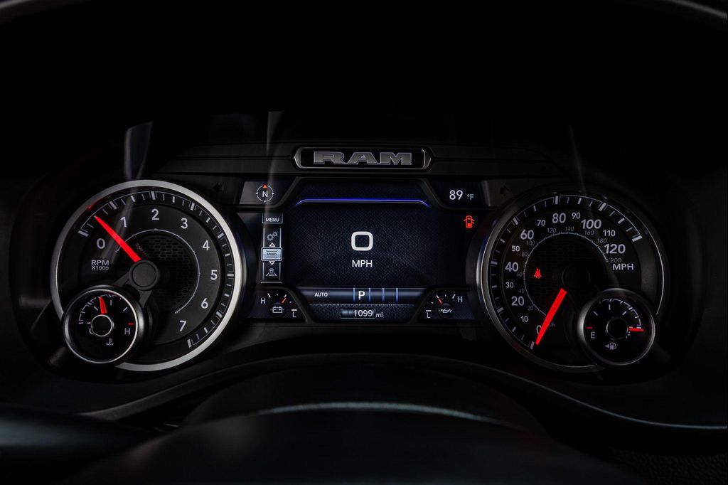 2026 RAM 1500 LARAMIE thumbnail 19