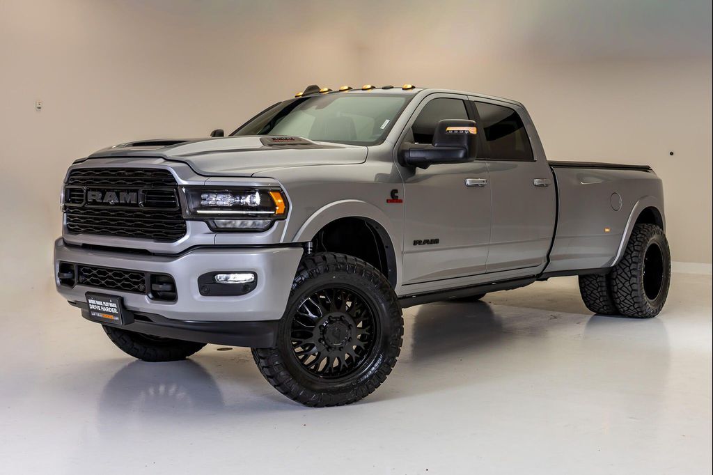 صورة 5 لـ 2024 RAM 3500 LIMITED CREW CAB 4X4 8' BOX