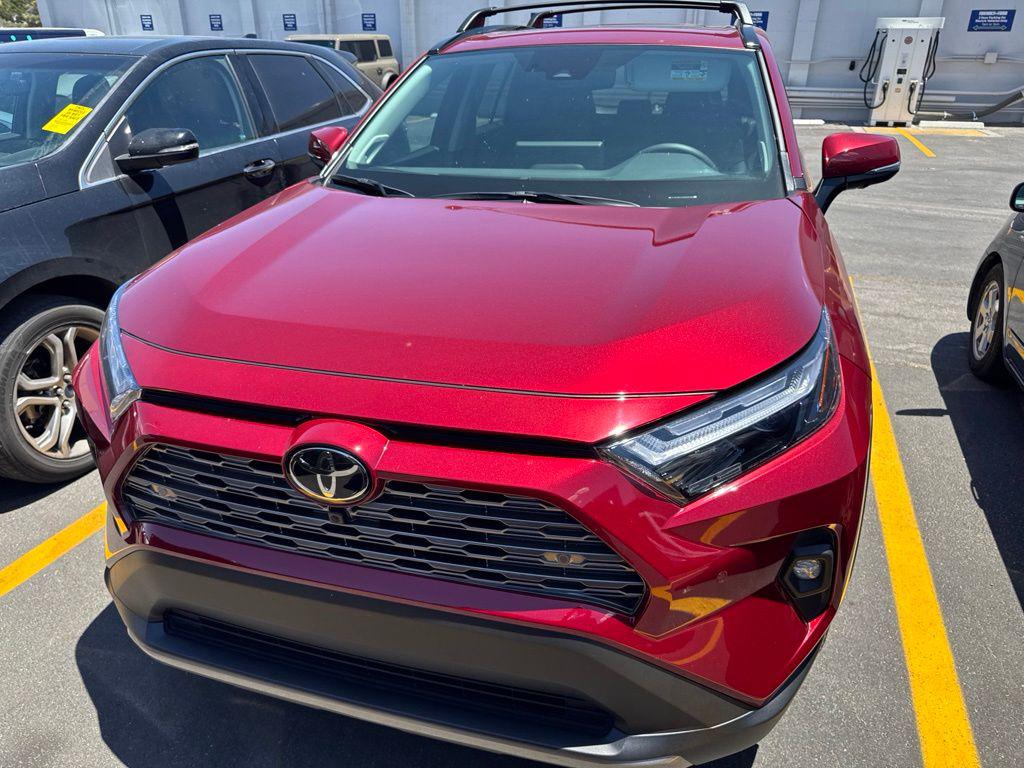 2025 Toyota RAV4 LIMITED 照片 3