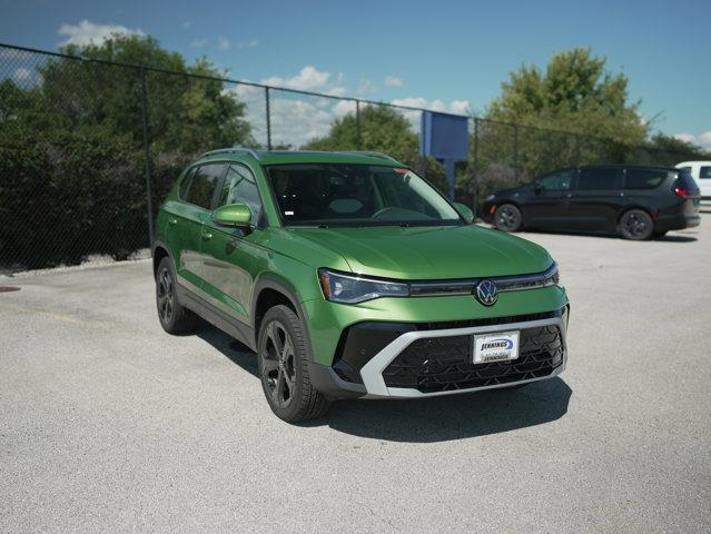 New 2025 Volkswagen Taos 1.5T SEL
