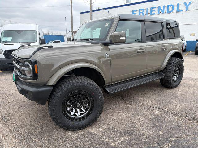 New 2025 Ford Bronco Outer Banks