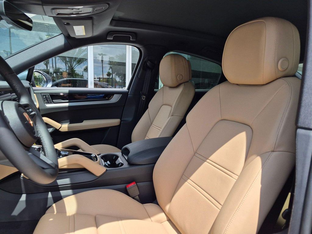 2026 Porsche CAYENNE 照片 5