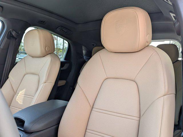 PORSCHE CAYENNE - 5