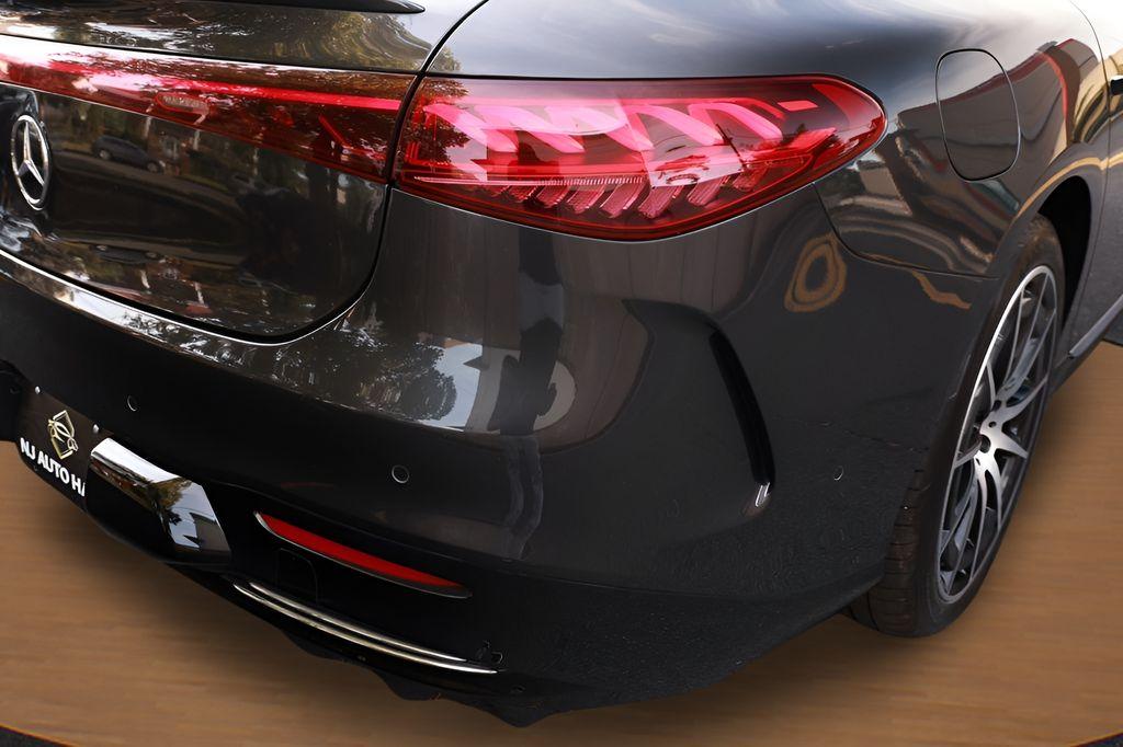 صورة 12 لـ 2022 Mercedes-BENZ EQS