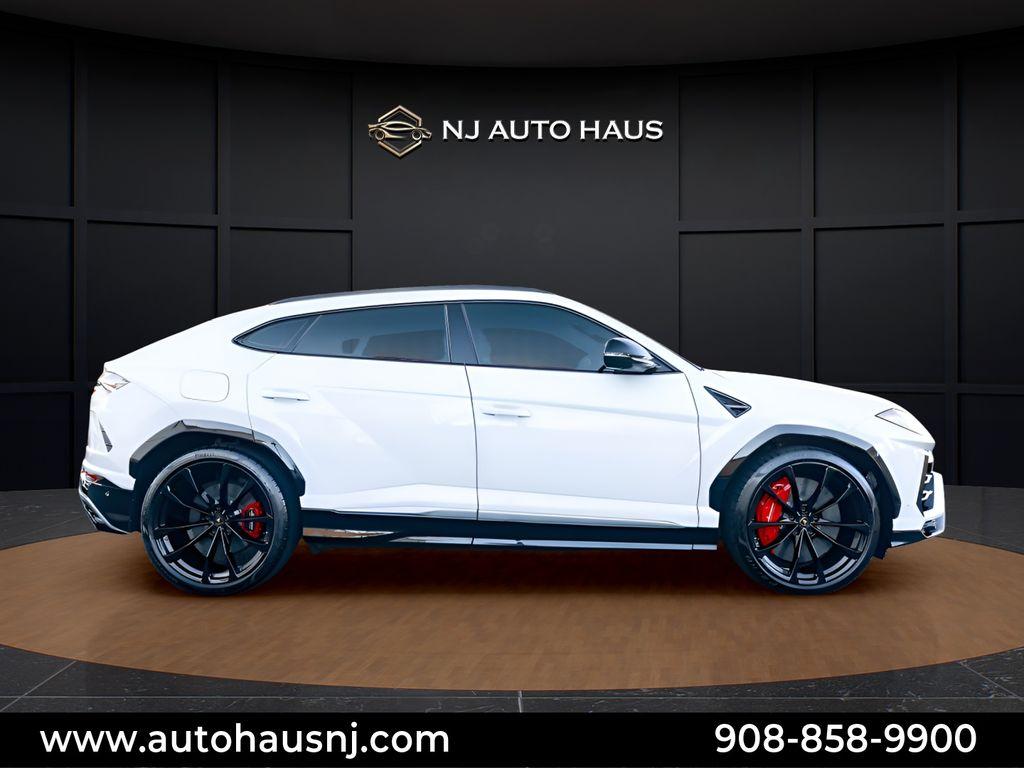 صورة 14 لـ 2023 Lamborghini URUS S
