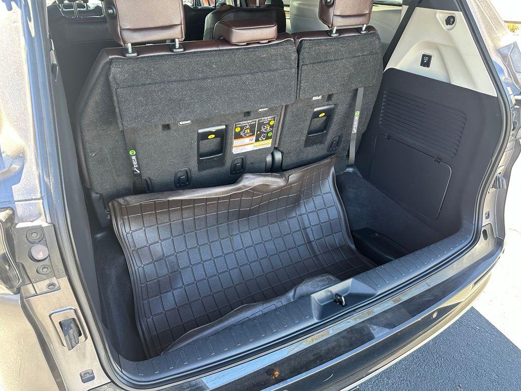 2023 Toyota SIENNA PLATINUM 7 PASSENGER 照片 29