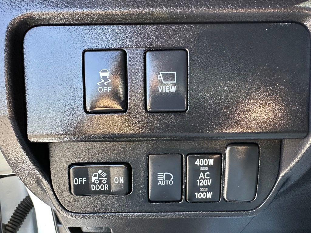2023 TOYOTA TACOMA TRD SPORT photo 9