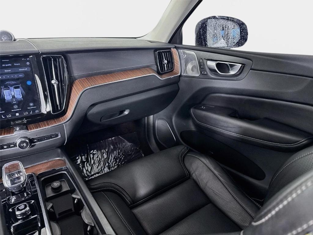 2023 Volvo XC60 B6 ULTIMATE DARK THEME 缩略图 27